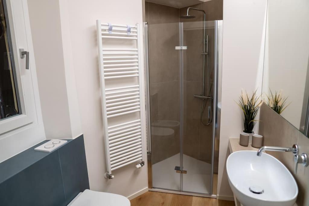 Unito Urban Relais Apartment Turin Bagian luar foto